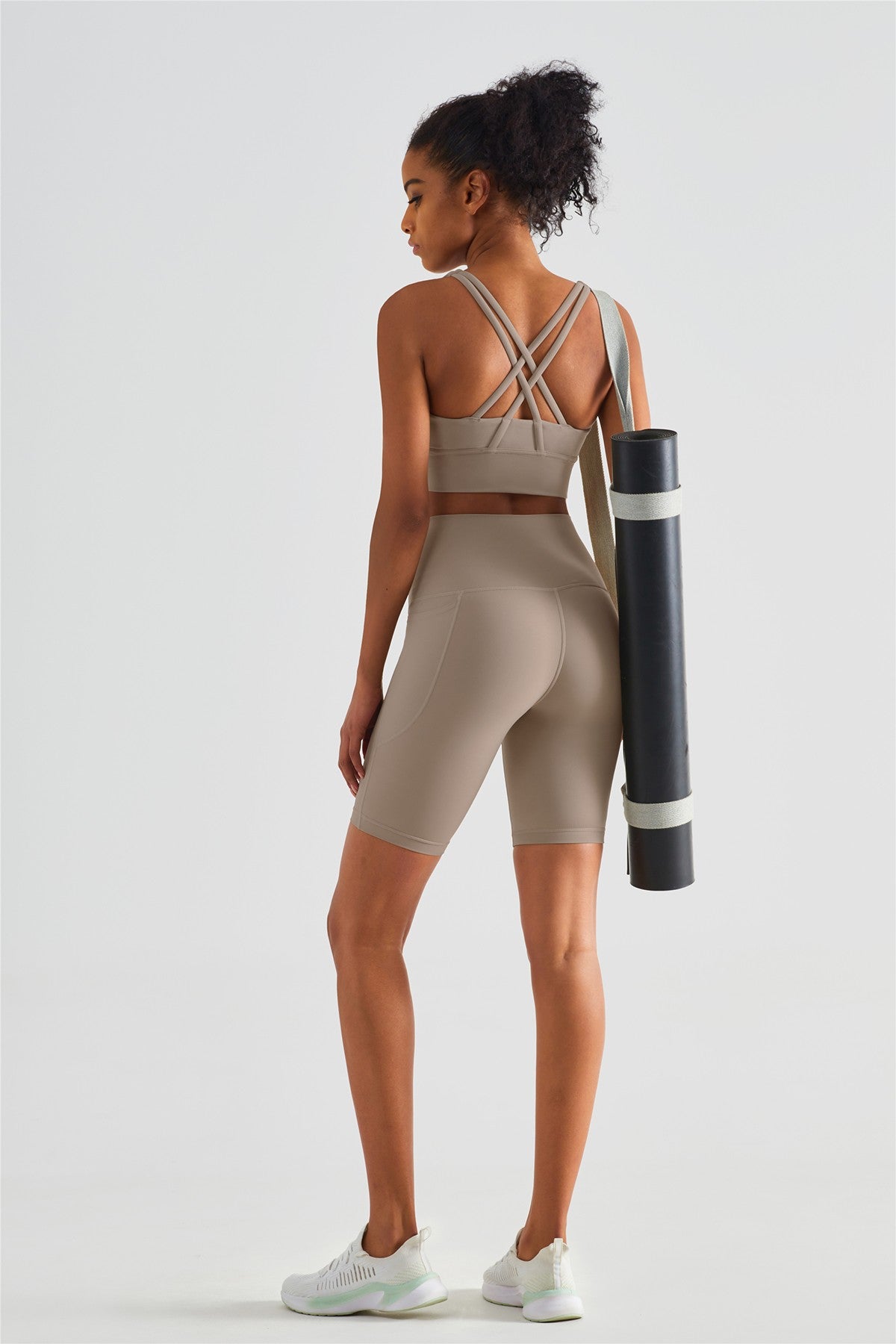 포켓이 있는 멀티 스포츠 바이커 반바지