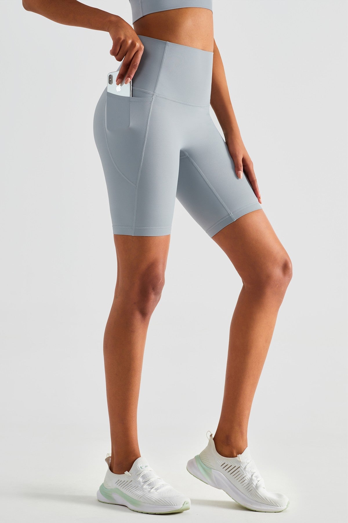 포켓이 있는 멀티 스포츠 바이커 반바지