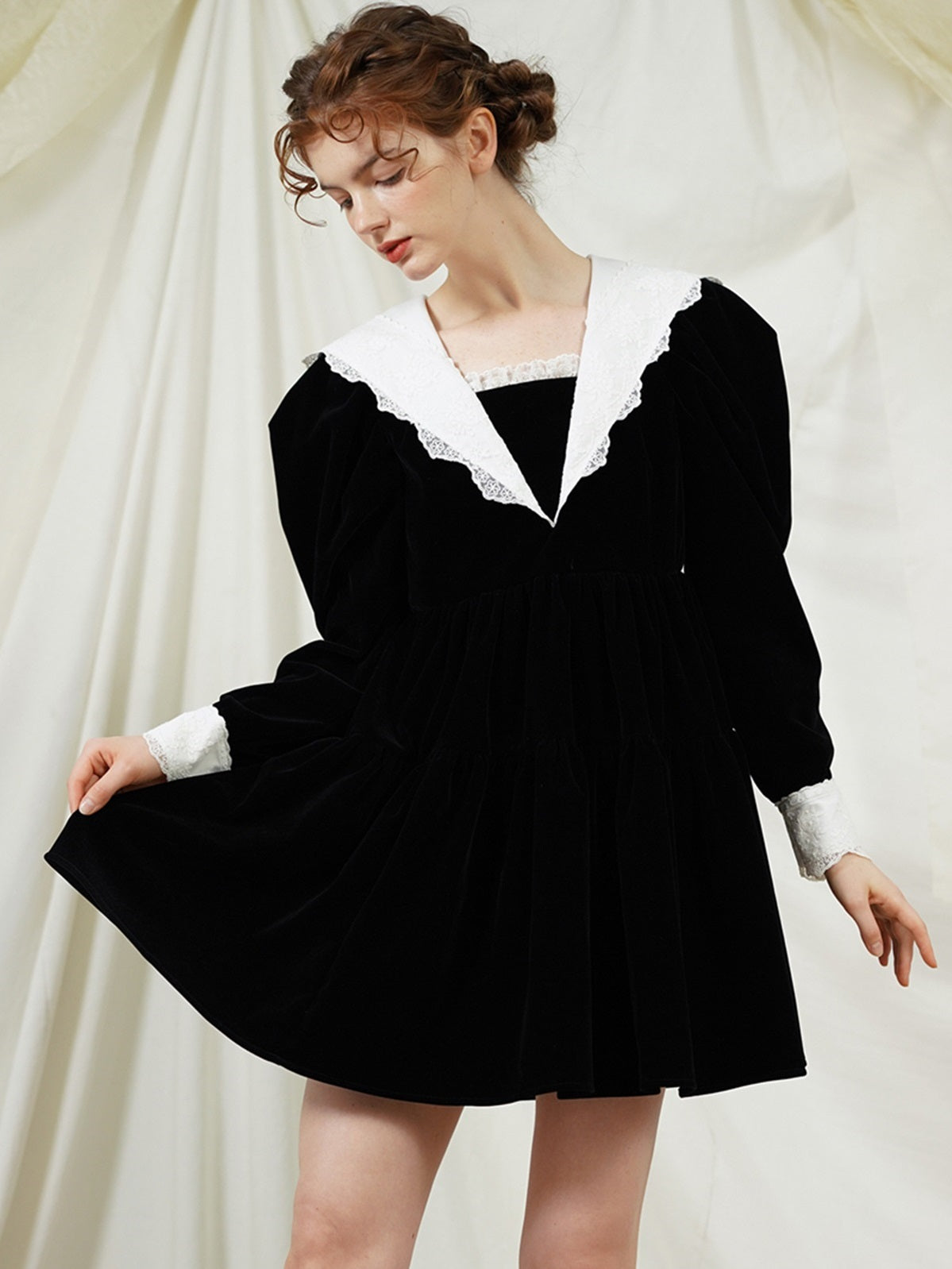 Velvet Lace Puff-sleeves One-piece