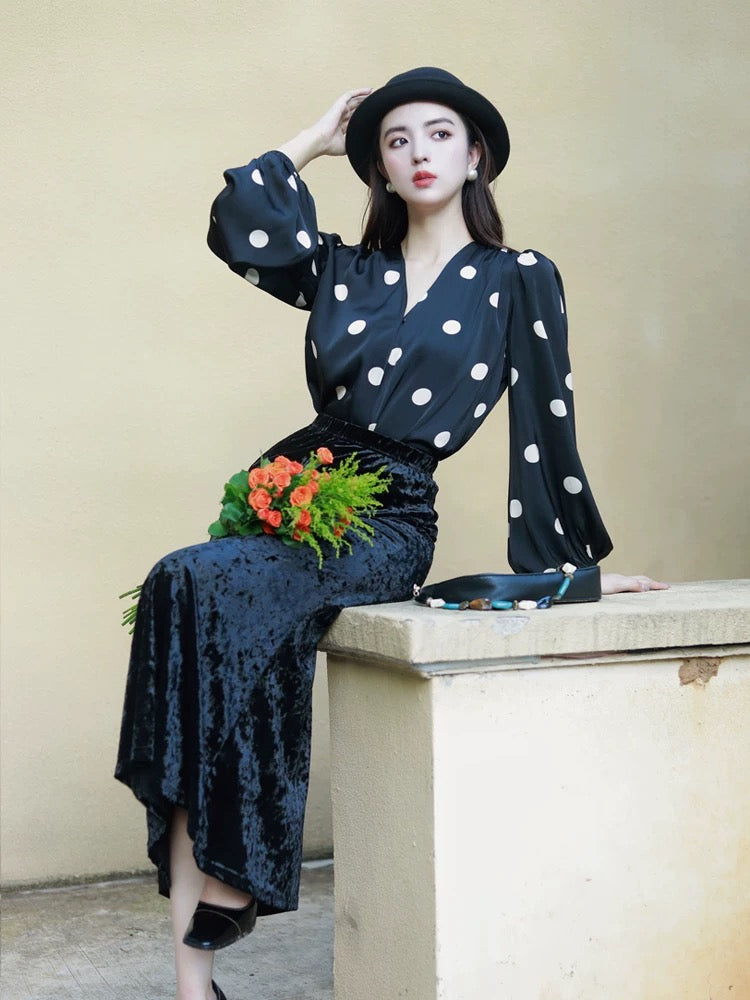 Polka Dot Blouson Sleeve Blouse in Black