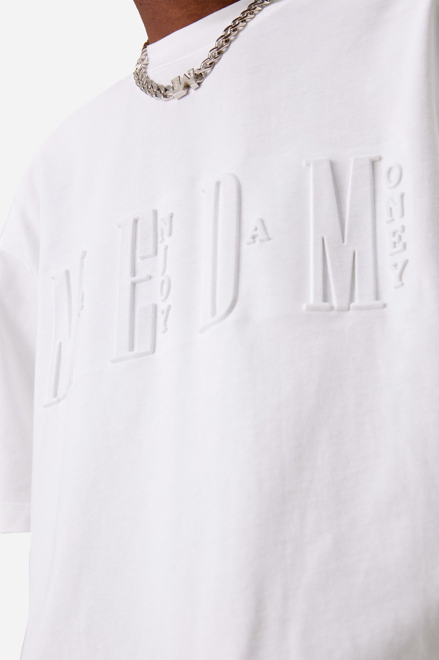 MEDM 엠보싱 티셔츠