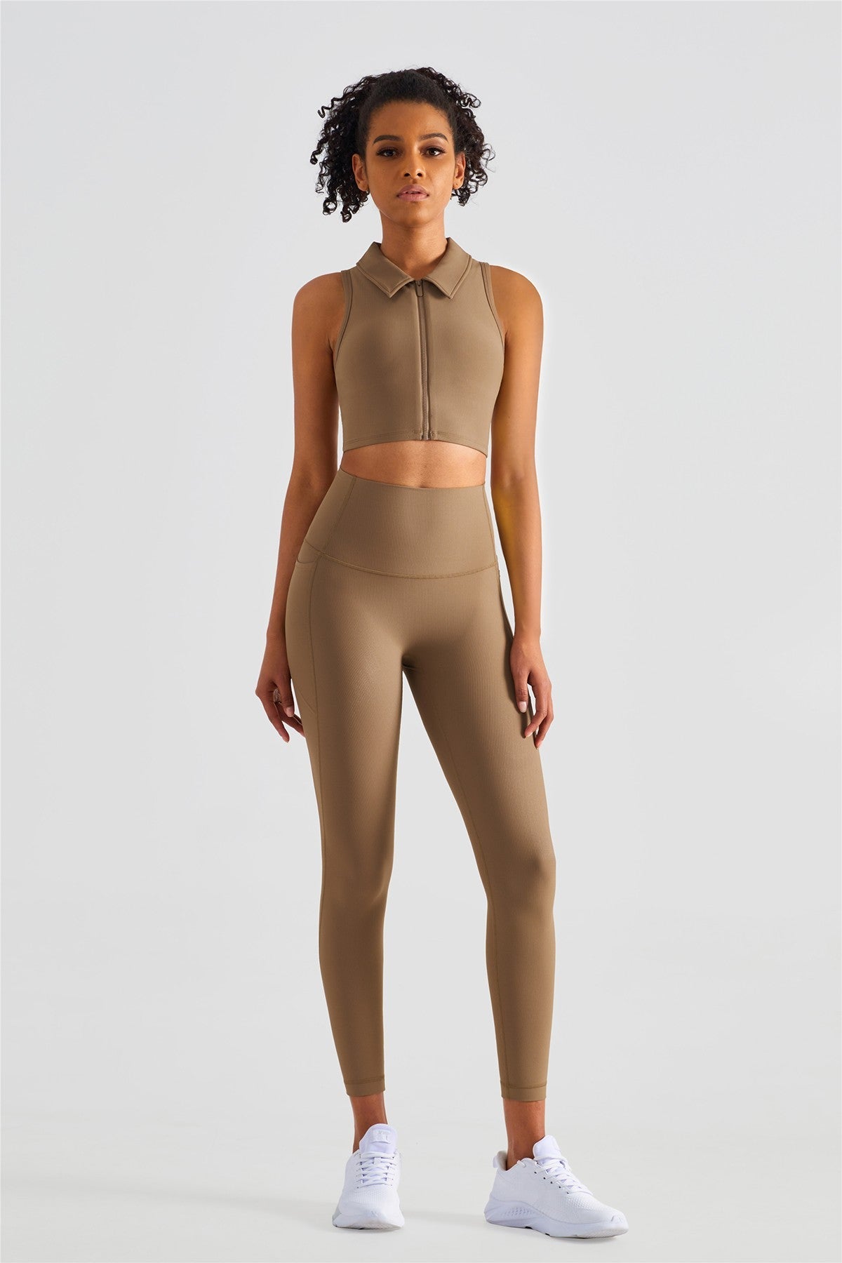 Ribbed Seamless Leggings with Pockets