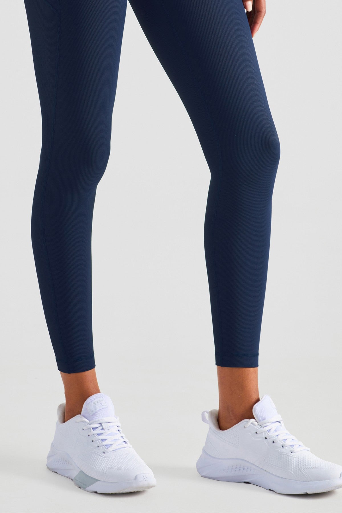 Ribbed Seamless Leggings with Pockets