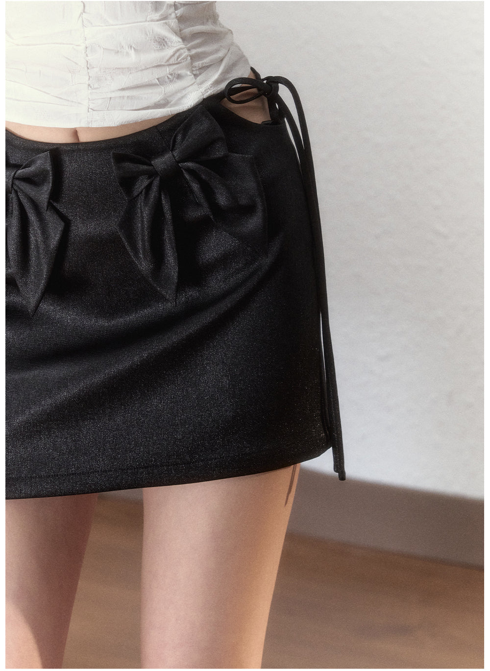 Black & Cream Bow-knot Drawstring Mini Skirt