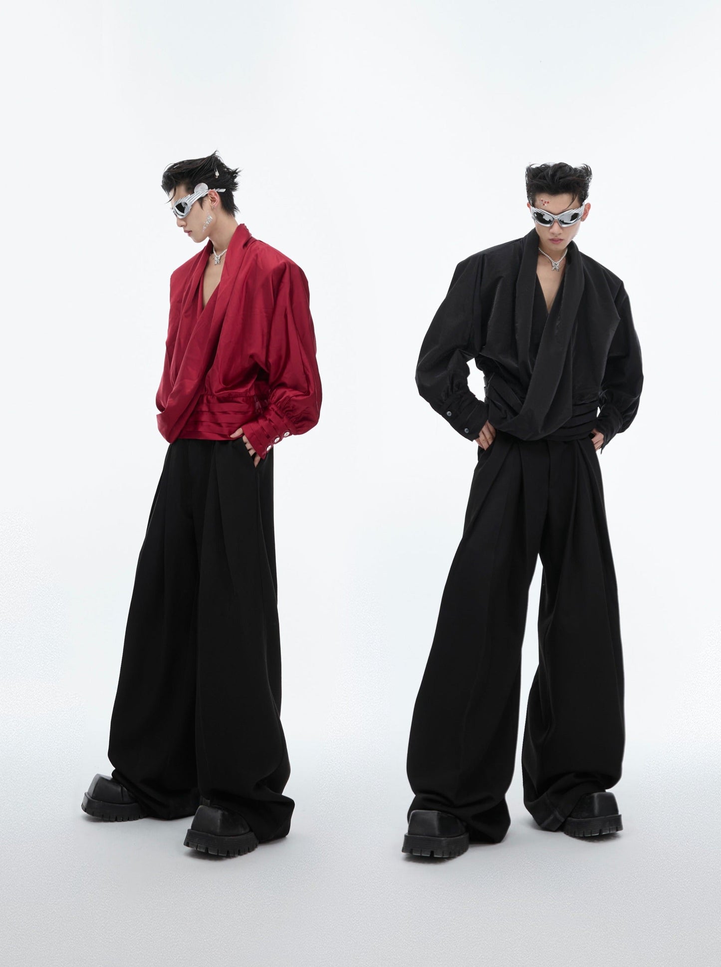 Liquid Texture V-neck Design