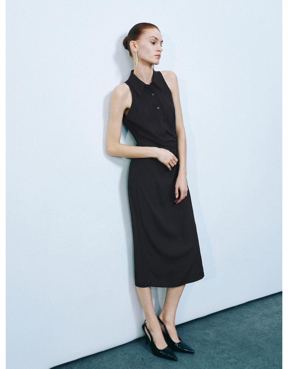 Sleeveless Straight Dress