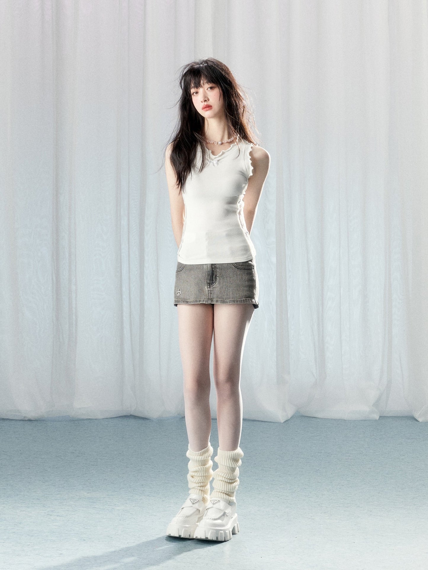 멜로우 사이드 레이스 섹시 타이트 컷소우 