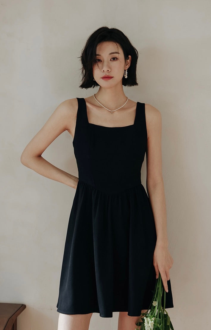 Tie Back Mid Flare Dress in Black