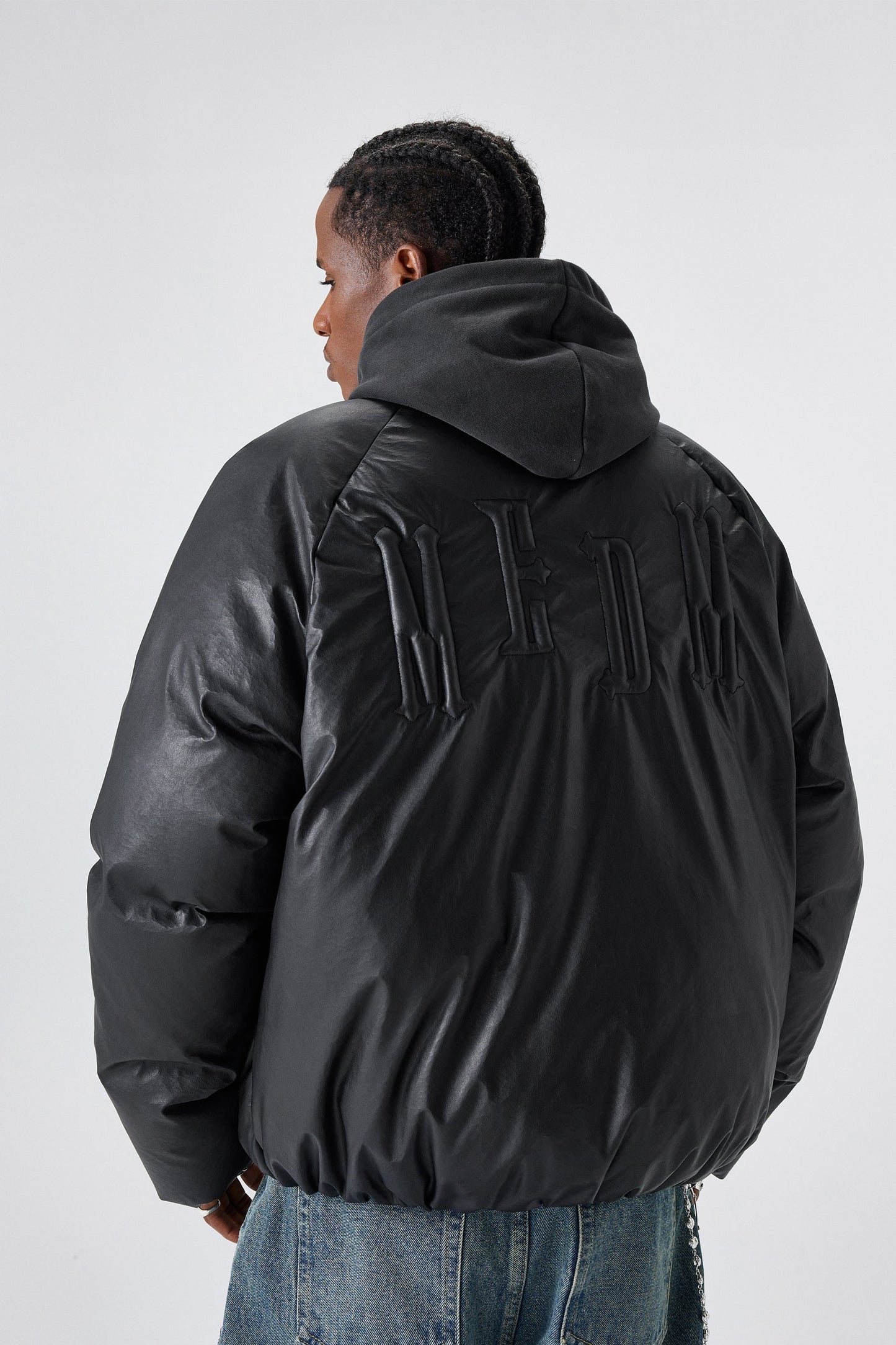 MEDM 엠보싱 가죽 다운 재킷