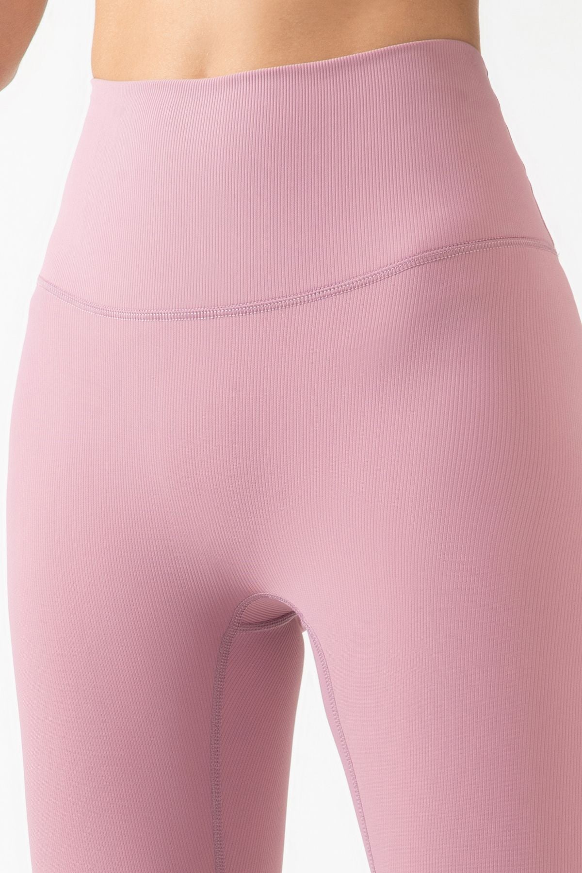 Ribbed Seamless Capri Leggings