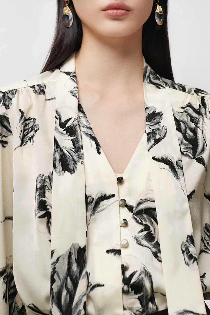 Rose Printed Tie Blouse in Cream