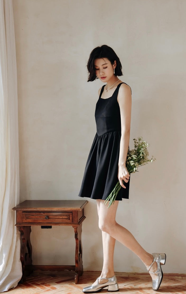 Tie Back Mid Flare Dress in Black