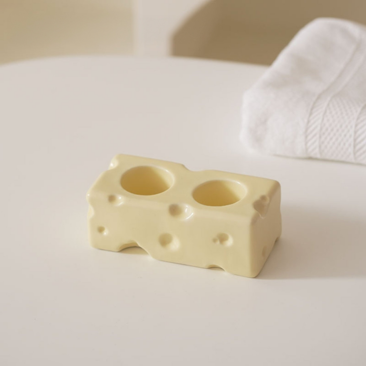 Cheese-inspired Ceramic Toothbrush Holder