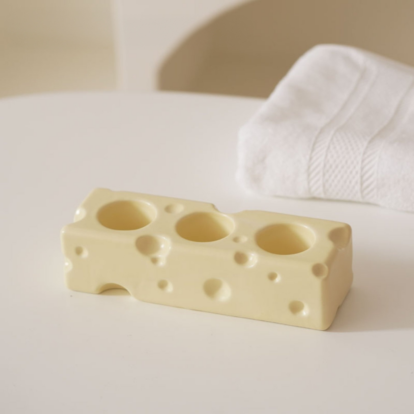 Cheese-inspired Ceramic Toothbrush Holder