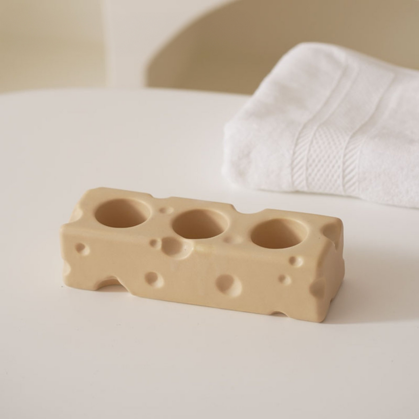 Cheese-inspired Ceramic Toothbrush Holder