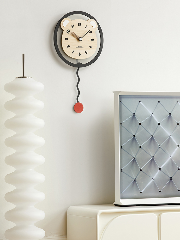 Non-Drilling Wall Clock