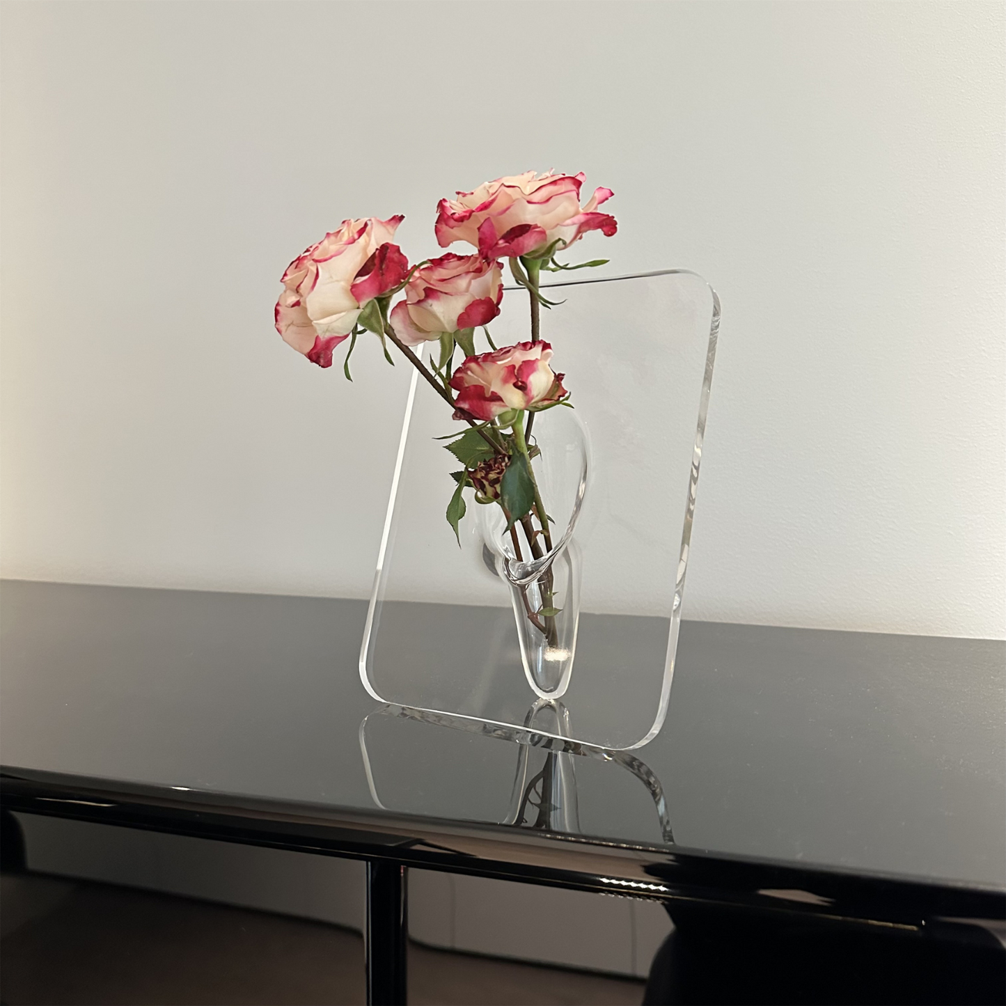 Acrylic Elegance Frame Vase