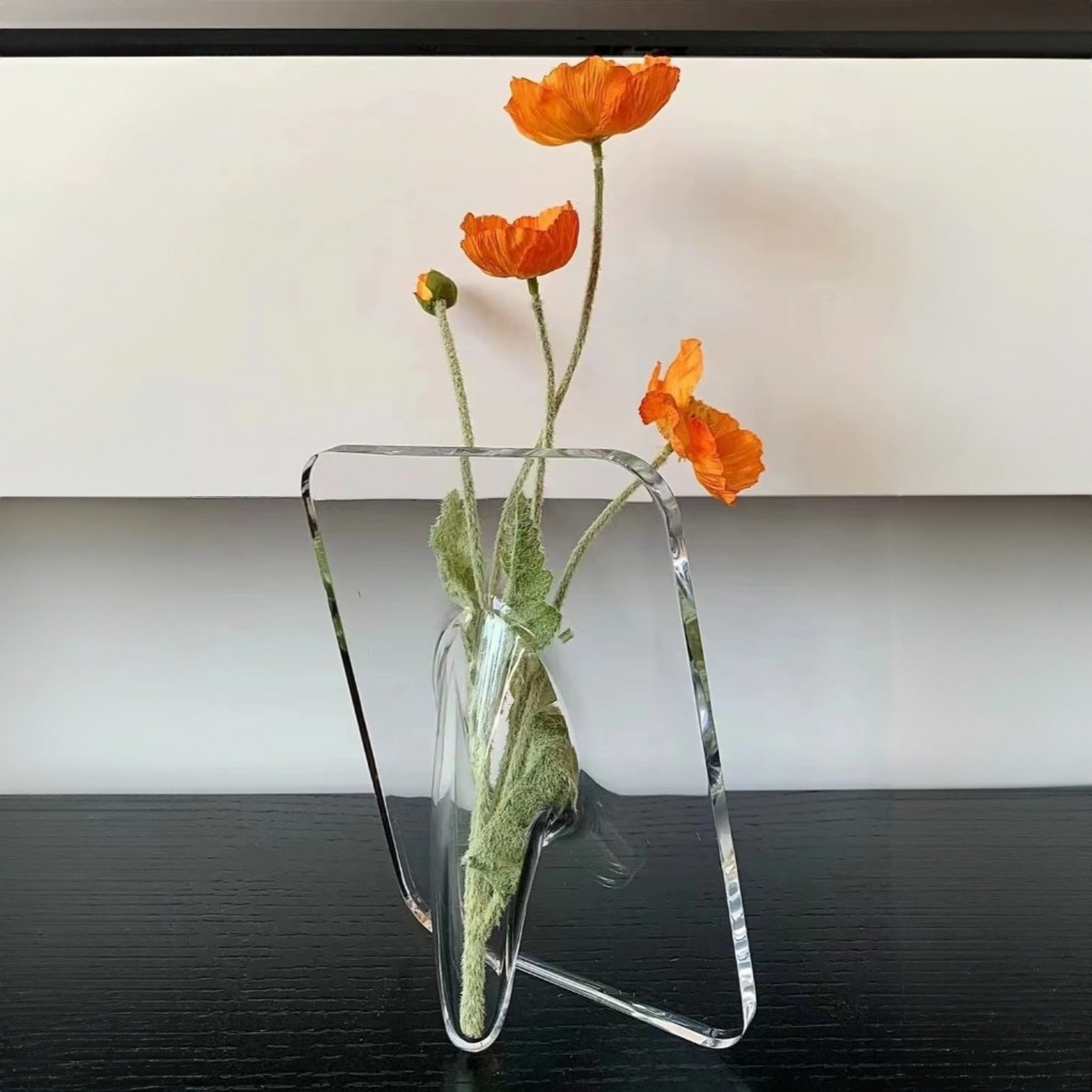 Acrylic Elegance Frame Vase