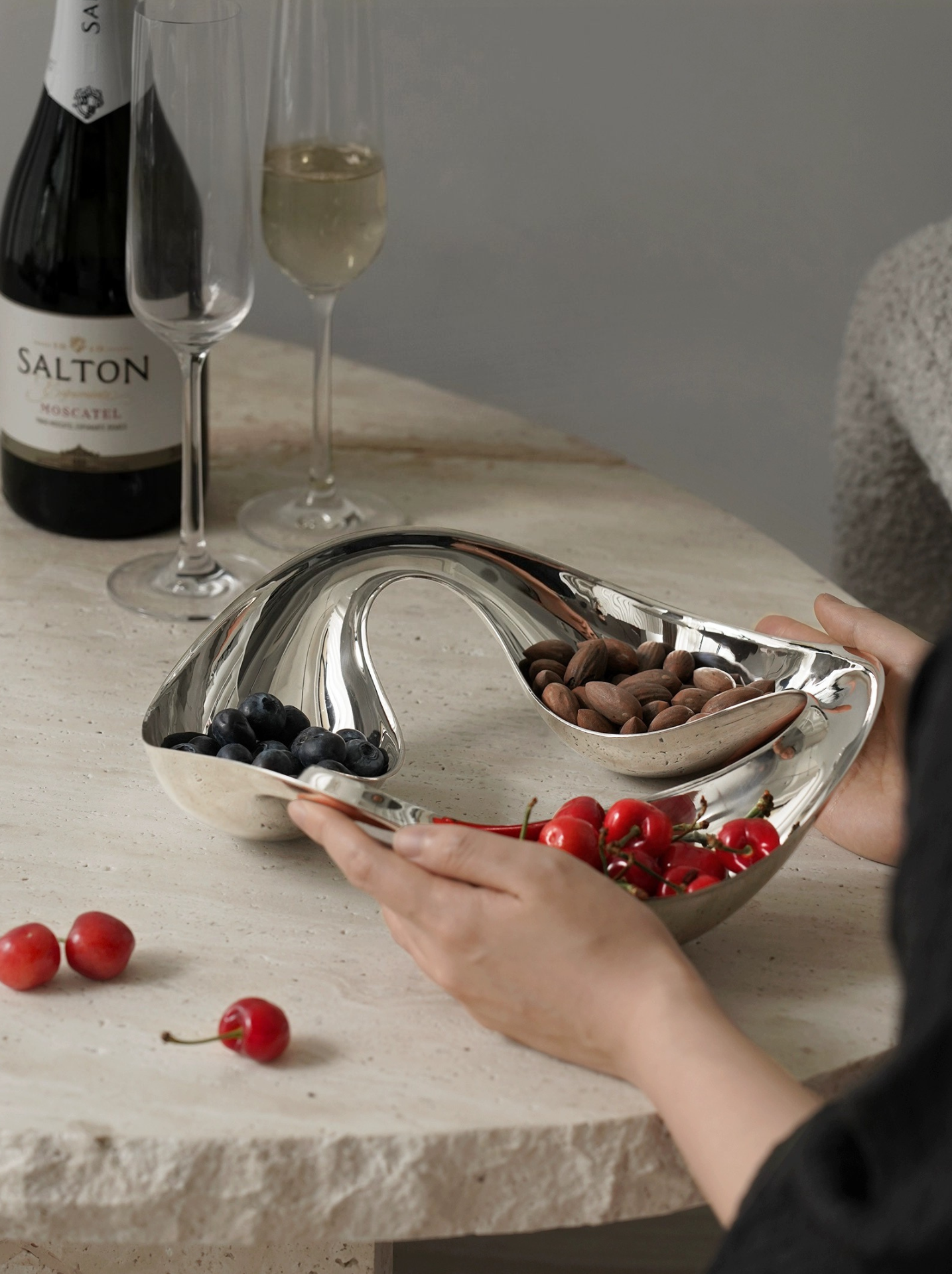 Stainless Steel Infinity Fruit Tray