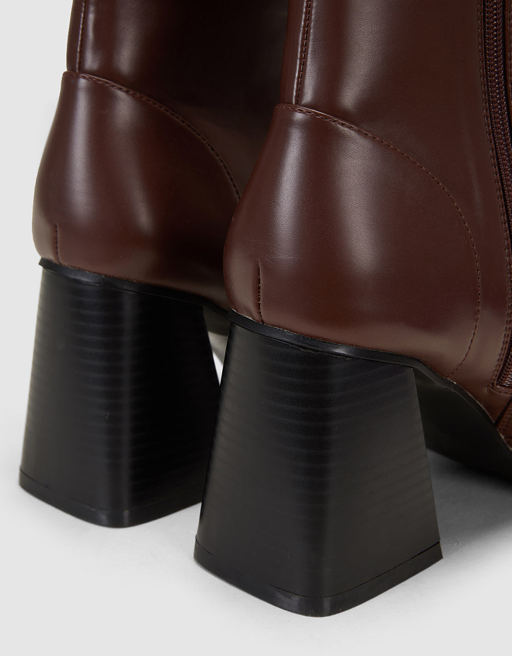 Heeled Square Toe Boots