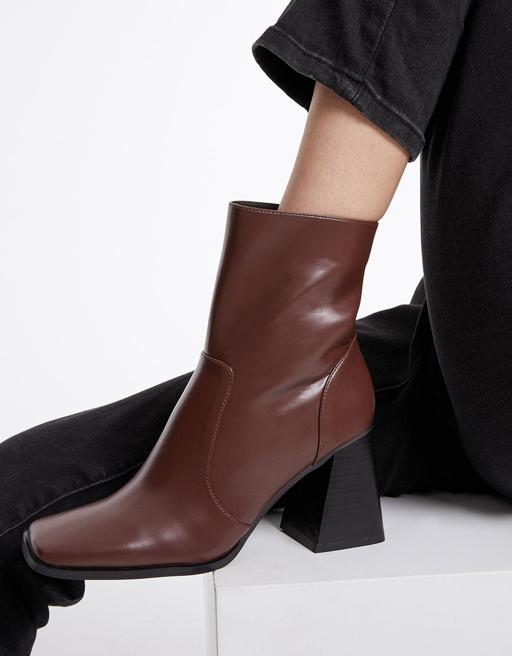 Heeled Square Toe Boots