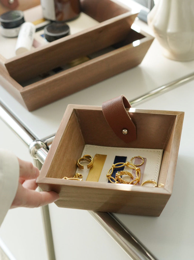 Top-Grain Leather Color-Block Ribbon Tray