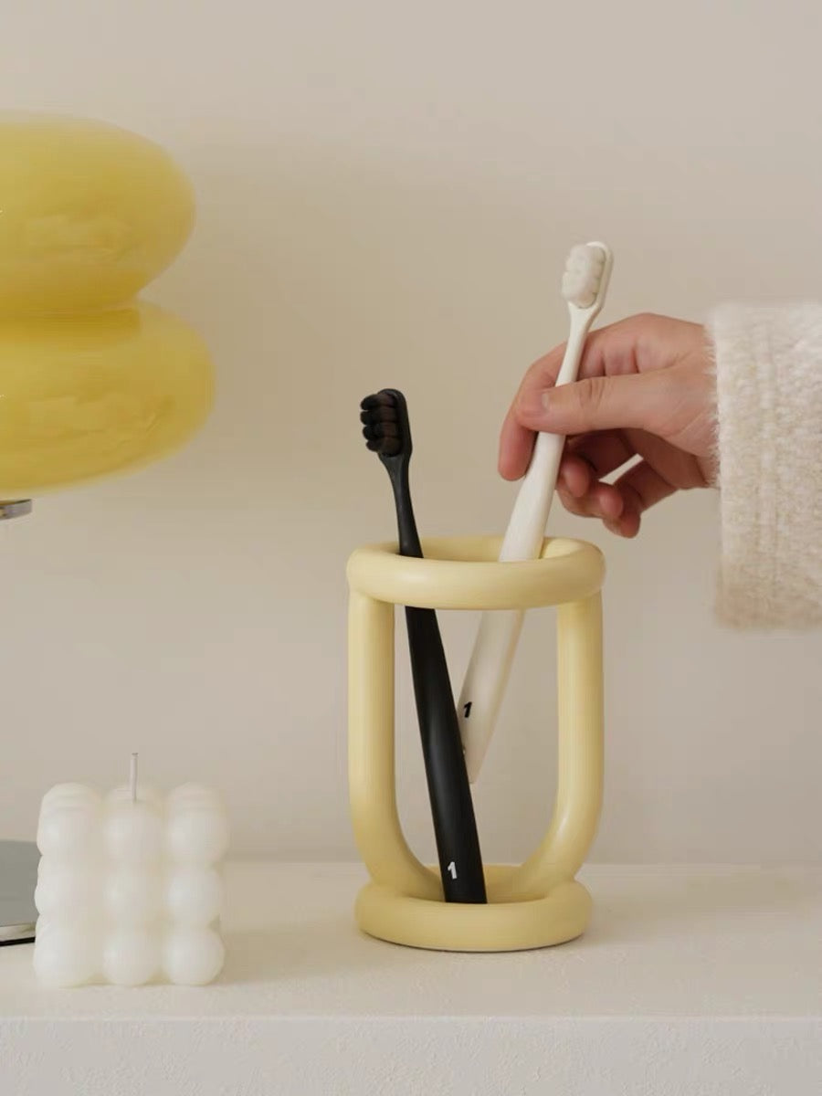 LuxeClean Toothbrush Holder
