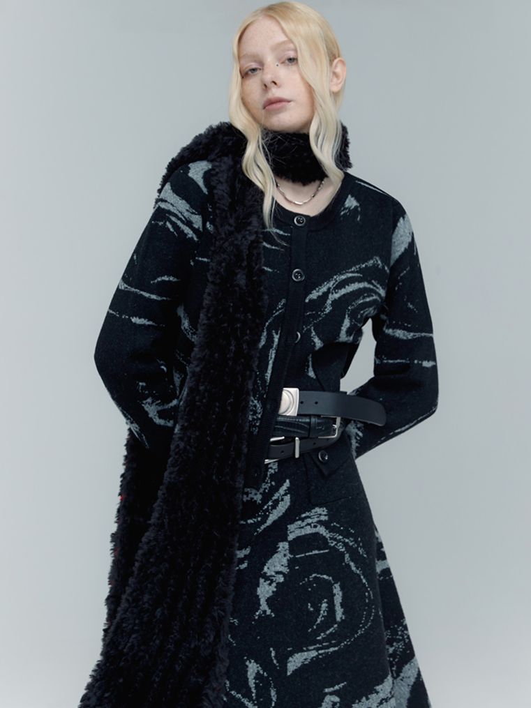 마블 니트 니치 가디건&amp;스커트 셋업 