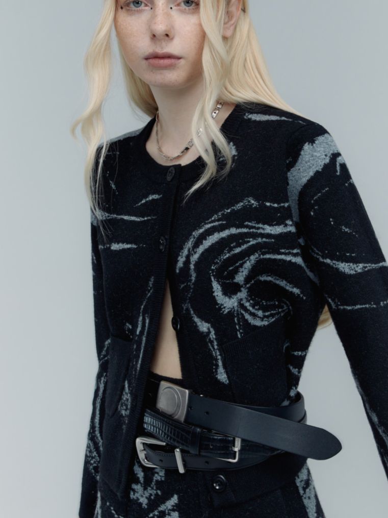 마블 니트 니치 가디건&amp;스커트 셋업 