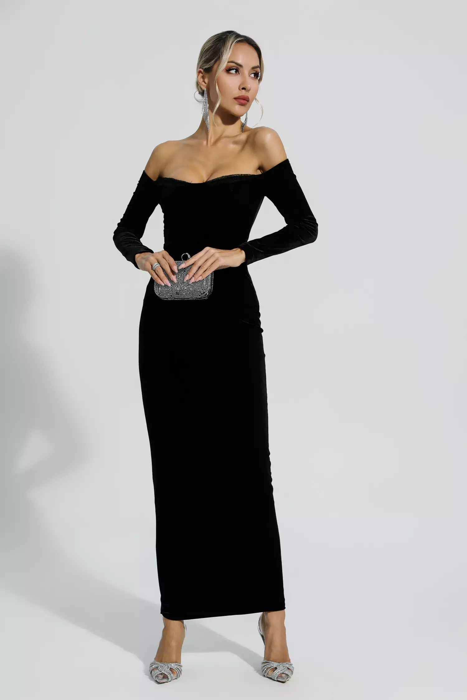 Keilani Black Velvet Long Sleeve Maxi Dress – FancyAdd