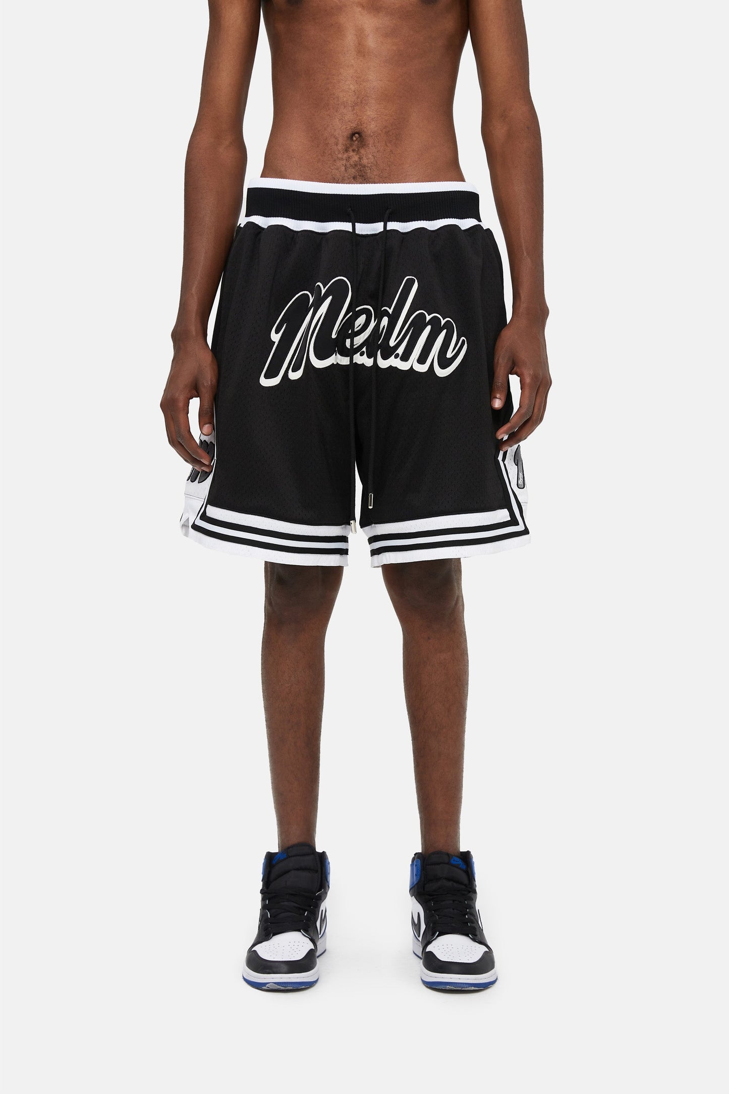 MEDM 자수 로고 쇼츠