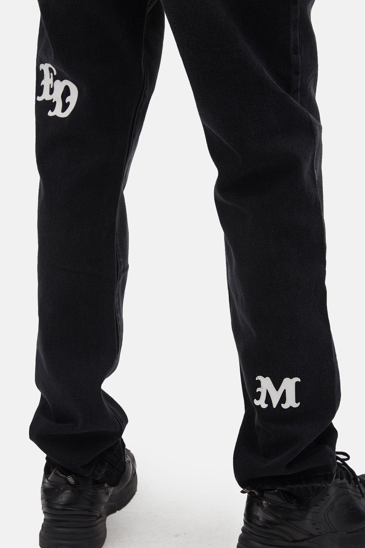 MEDM パッチ デニムパンツ