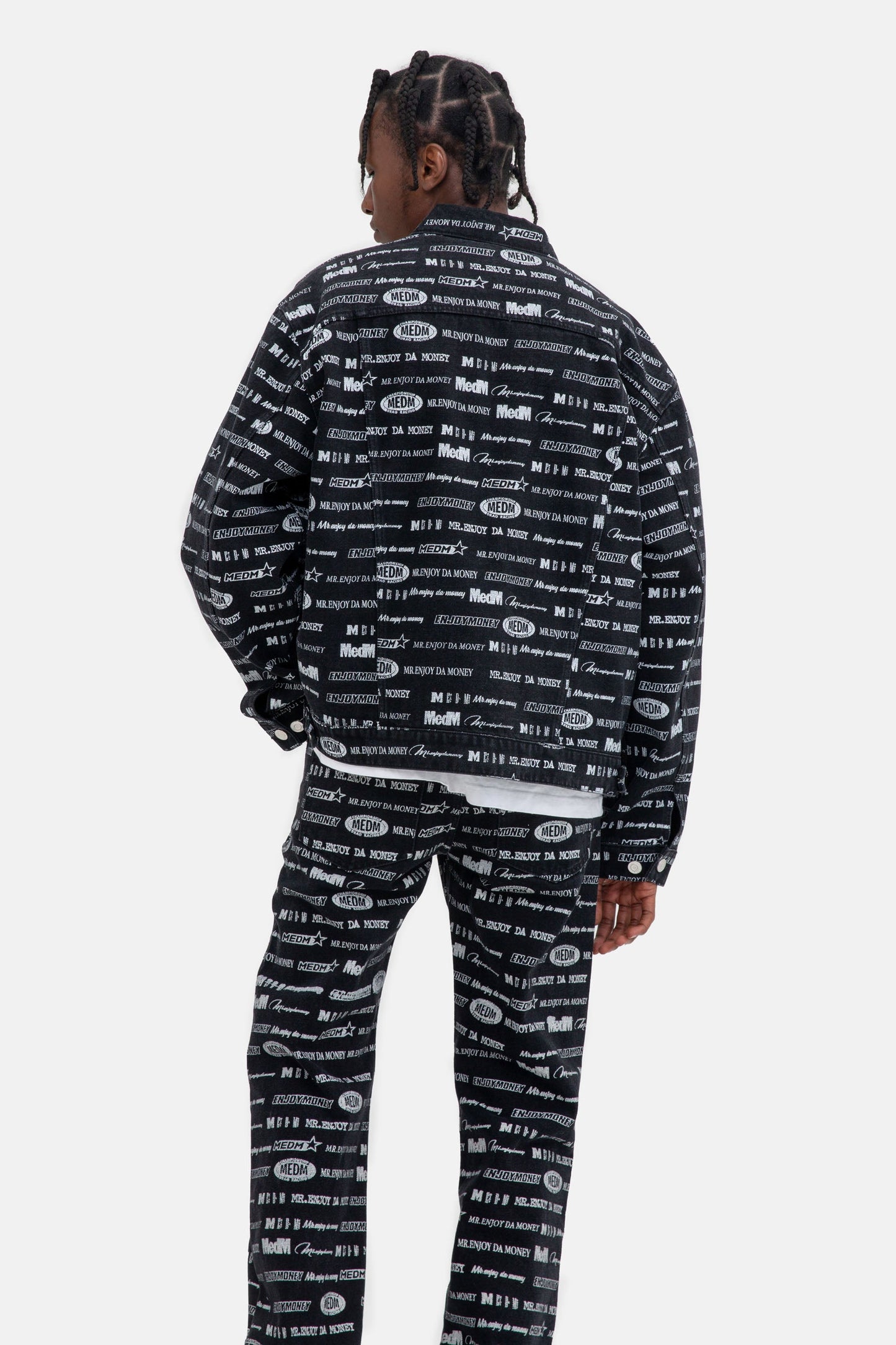 MEDM 로고 패턴 프린트 블랙 데님 재킷