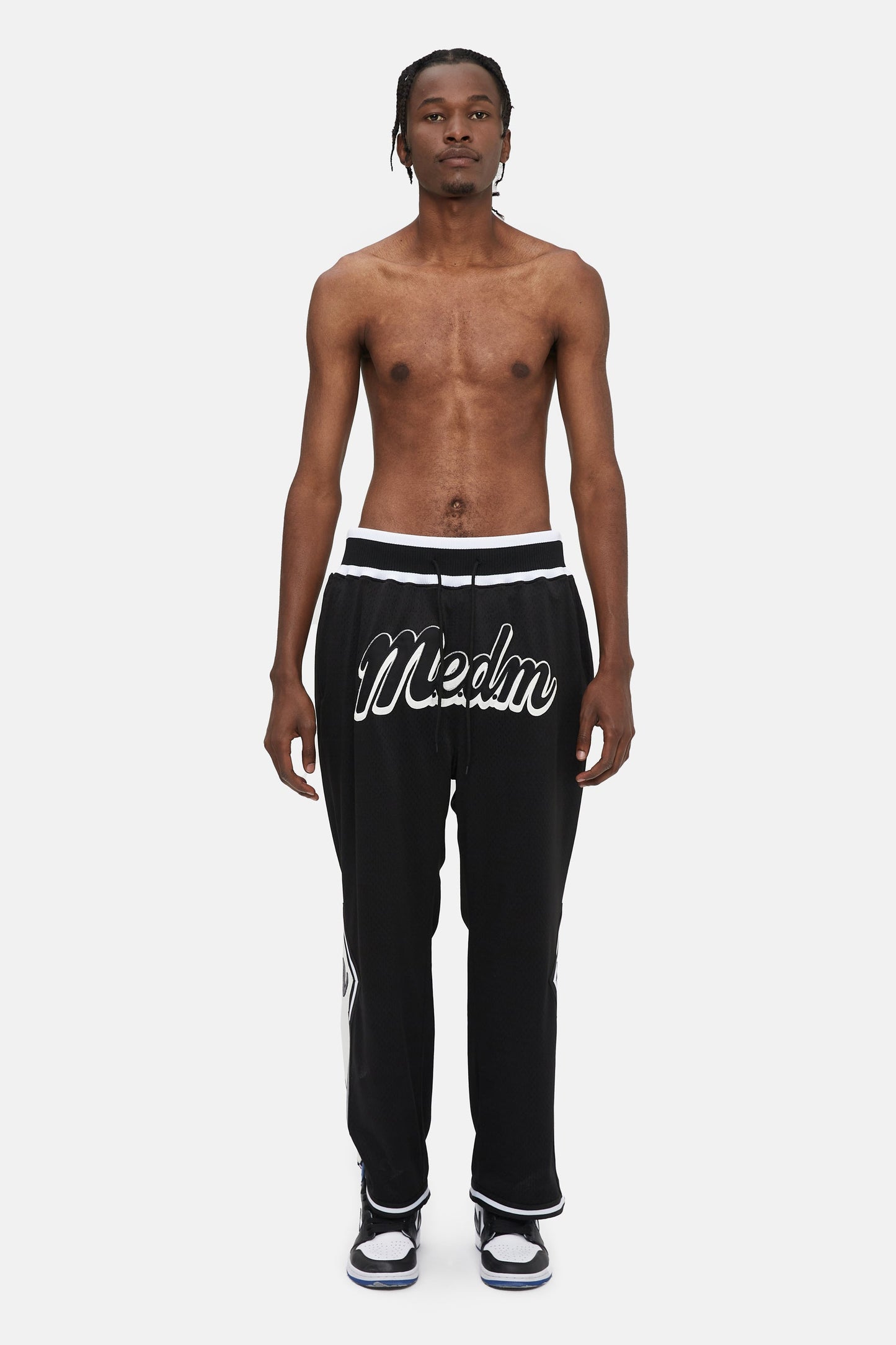 MEDM 刺繍ロゴパンツ