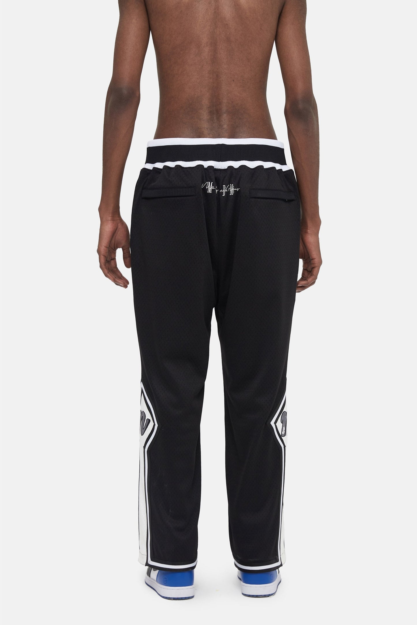 MEDM 刺繍ロゴパンツ