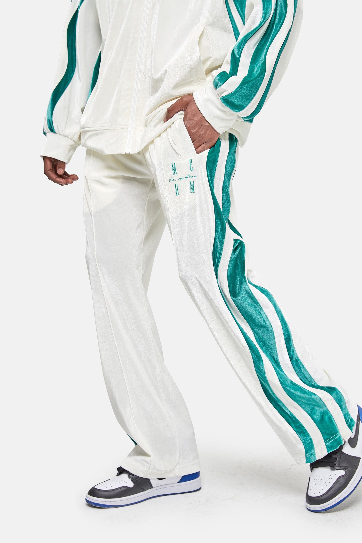 MEDM 스트라이프 트랙 팬츠