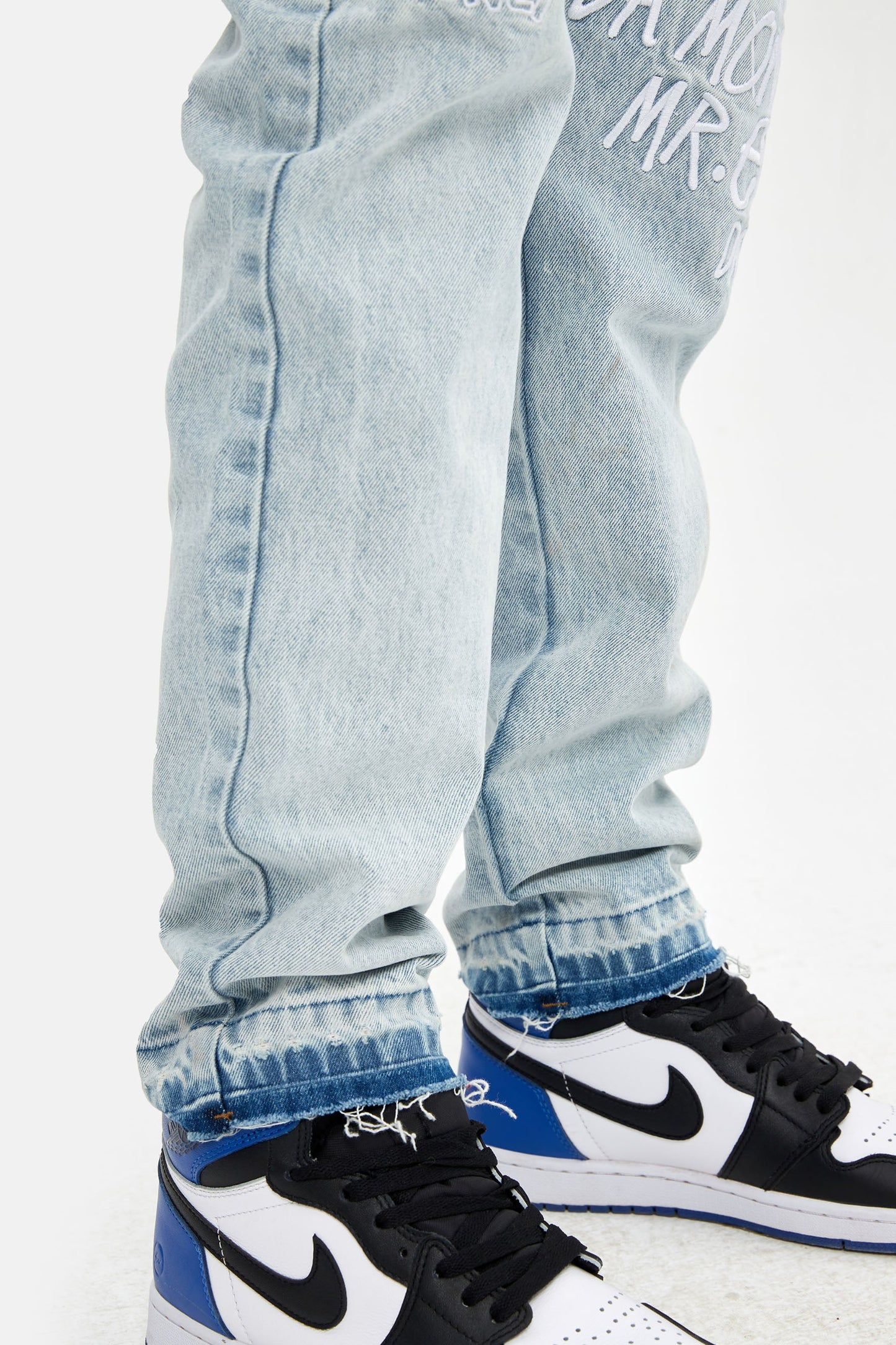 MEDM 刺繍デニムパンツ