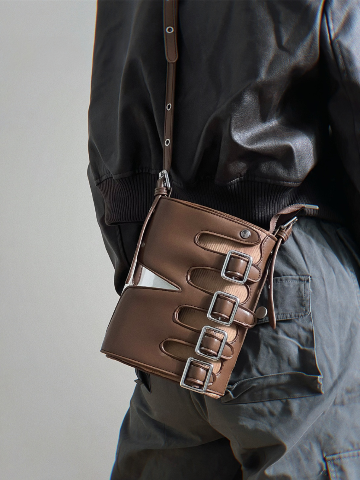 Star-Studded Hand-Strap Phone Bag