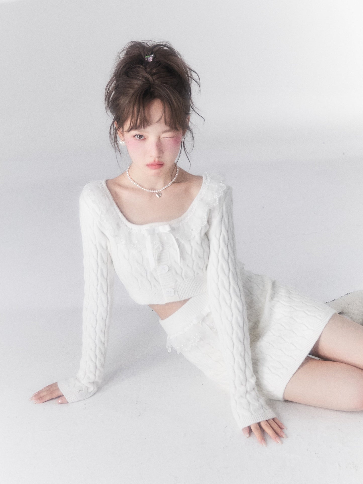 레이스 쇼트 스웨터 &amp; 스커트