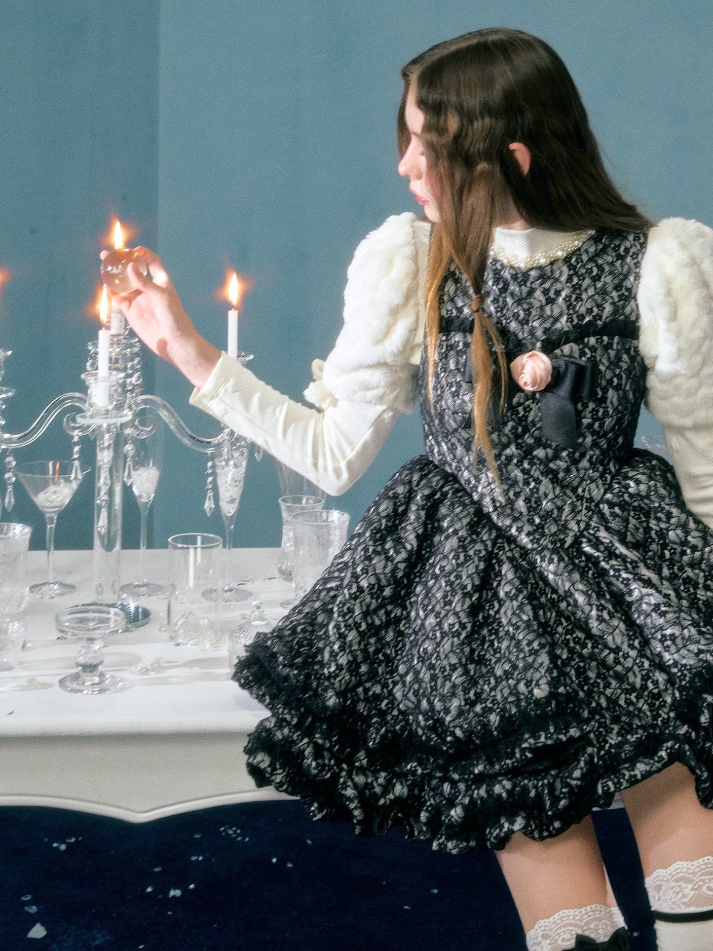 레이스 퀼팅 보우 플라워 브로치 선드레스 &amp; 퍼프 슬리브 탑