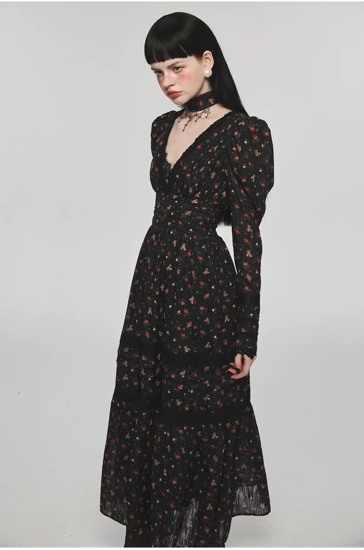 Bear Floral Lace Waist-cinching V-neck Midi Dress