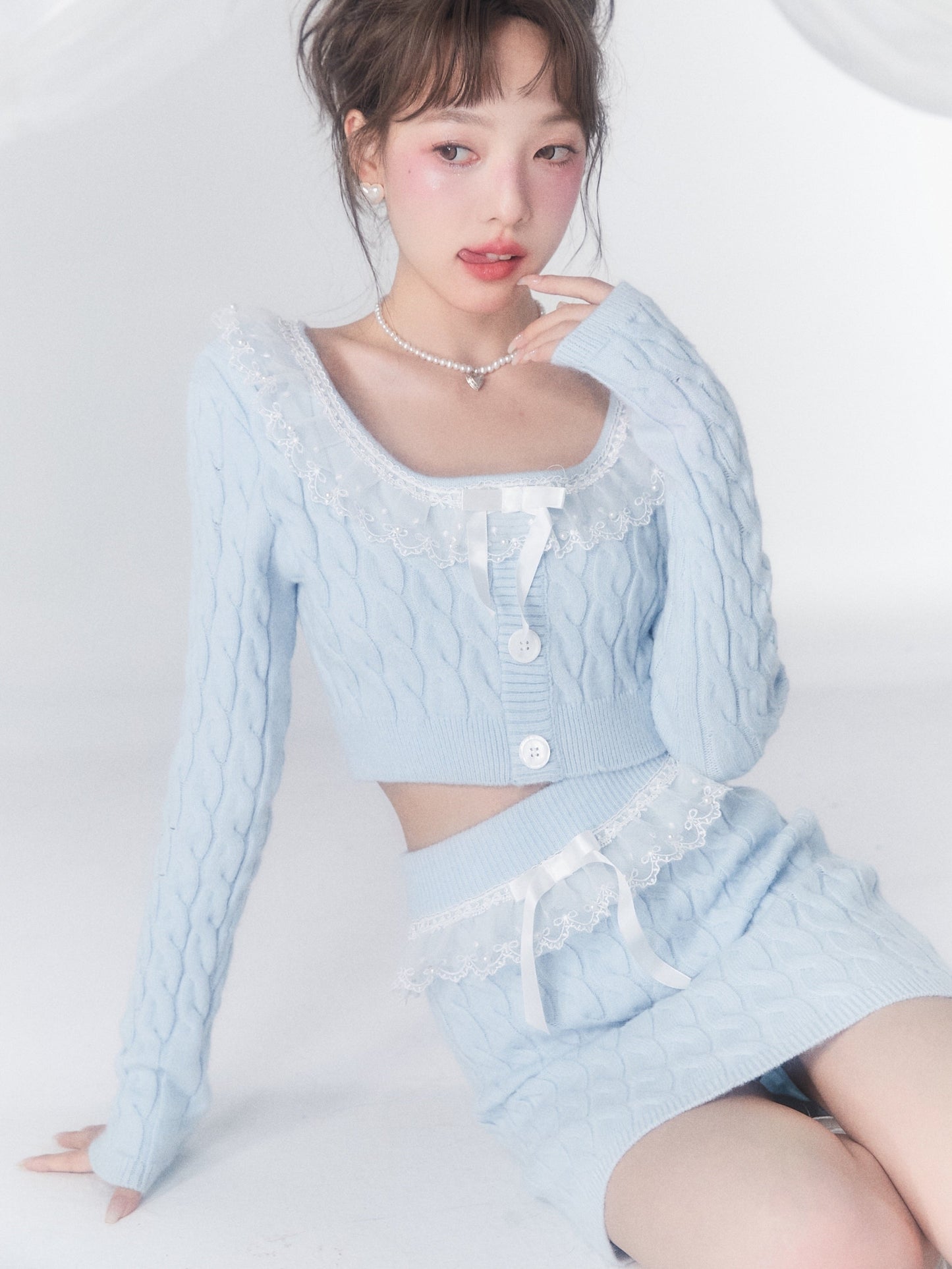 레이스 쇼트 스웨터 &amp; 스커트