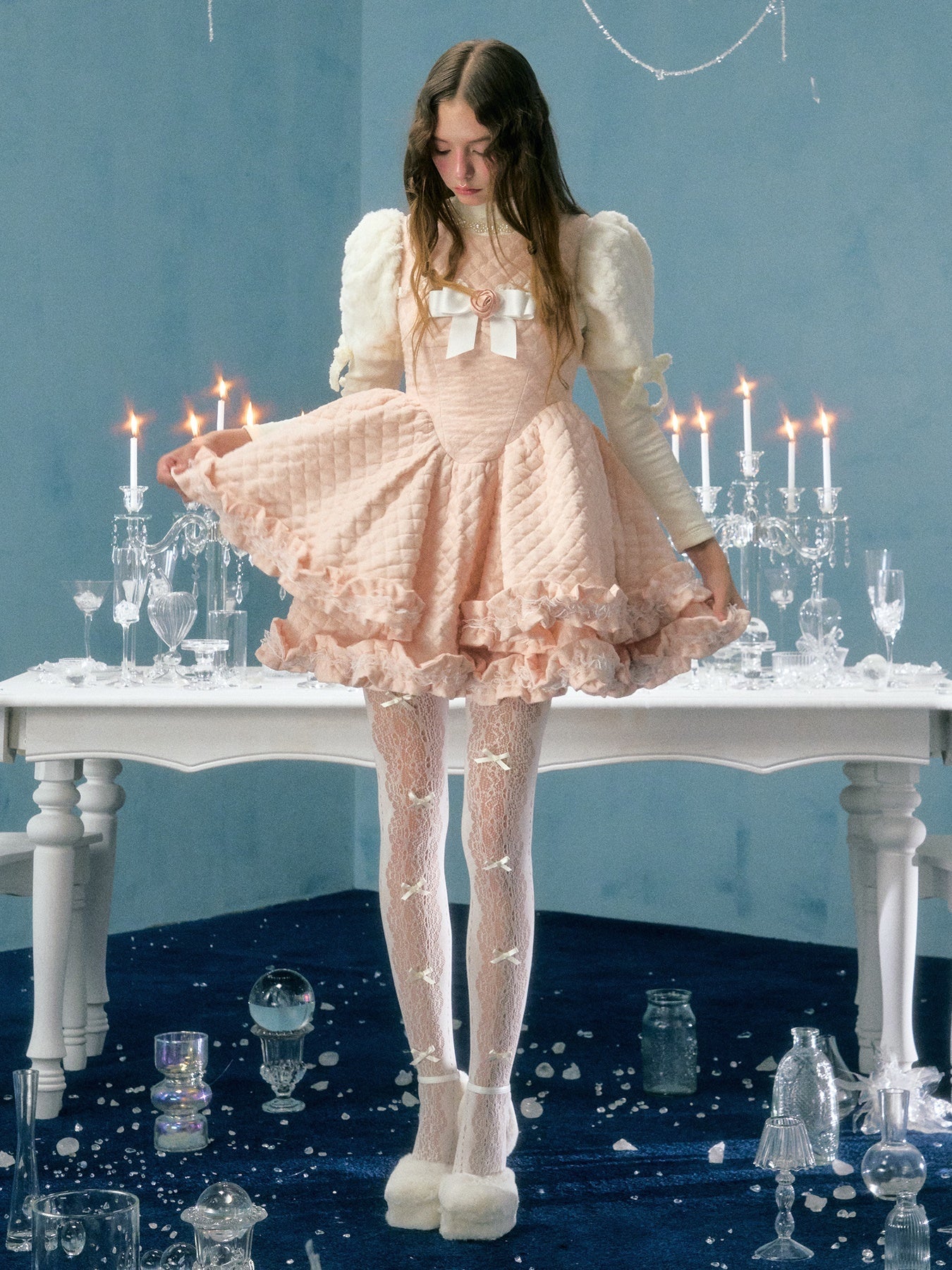 레이스 퀼팅 보우 플라워 브로치 선드레스 &amp; 퍼프 슬리브 탑