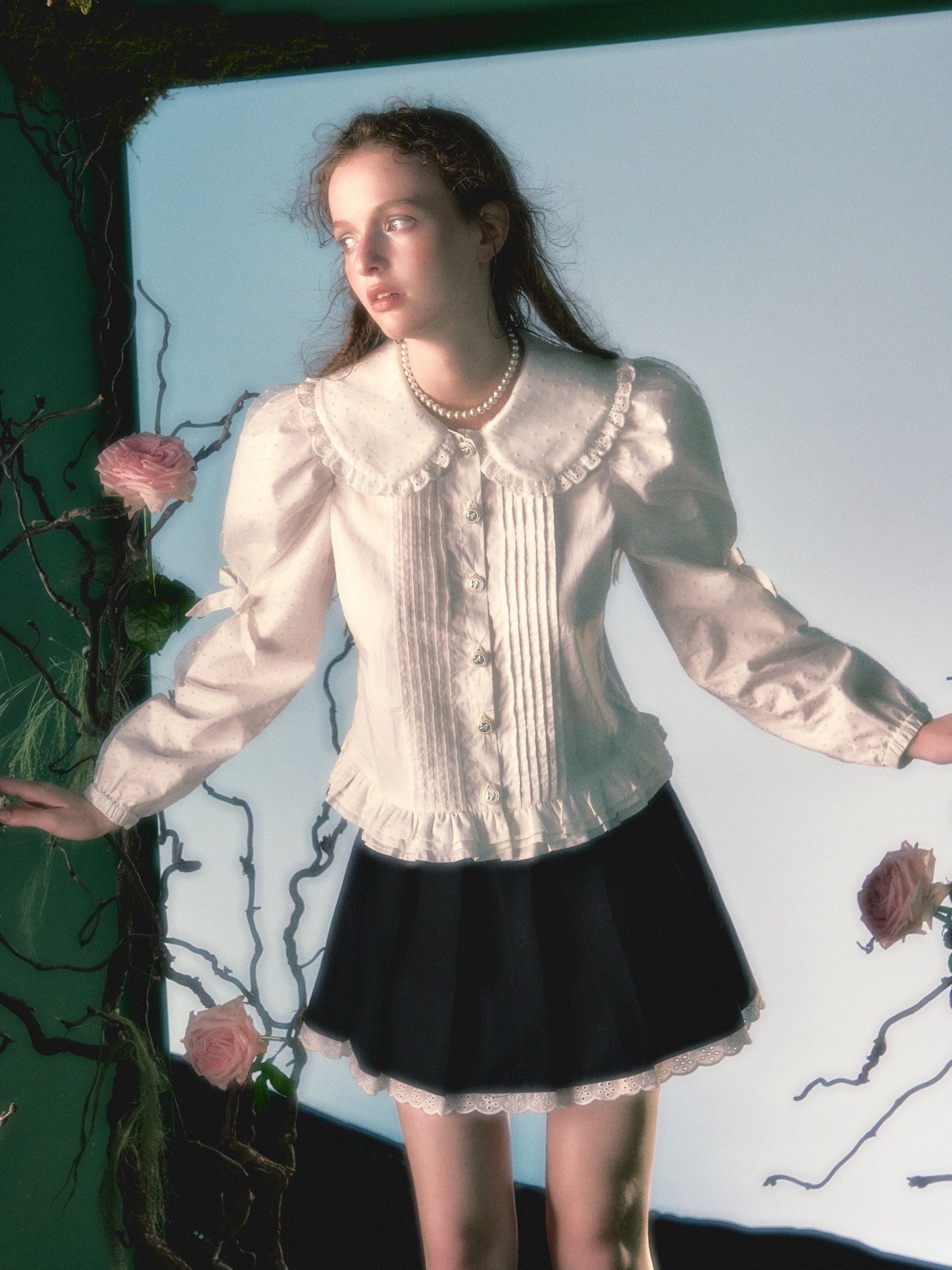 메쉬 패치워크 인형 칼라 퍼프 슬리브 셔츠 