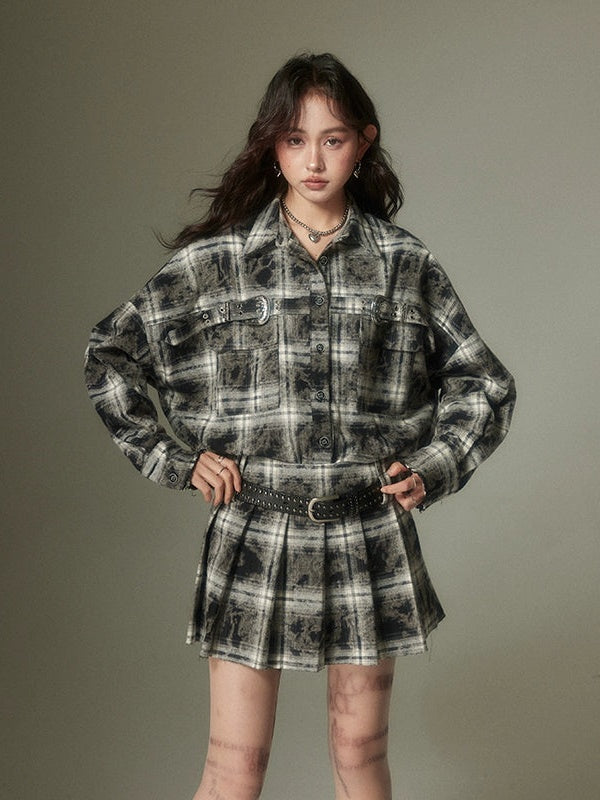 Plaid Loose Long Sleeve Shirt ＆ Pleated Skirt