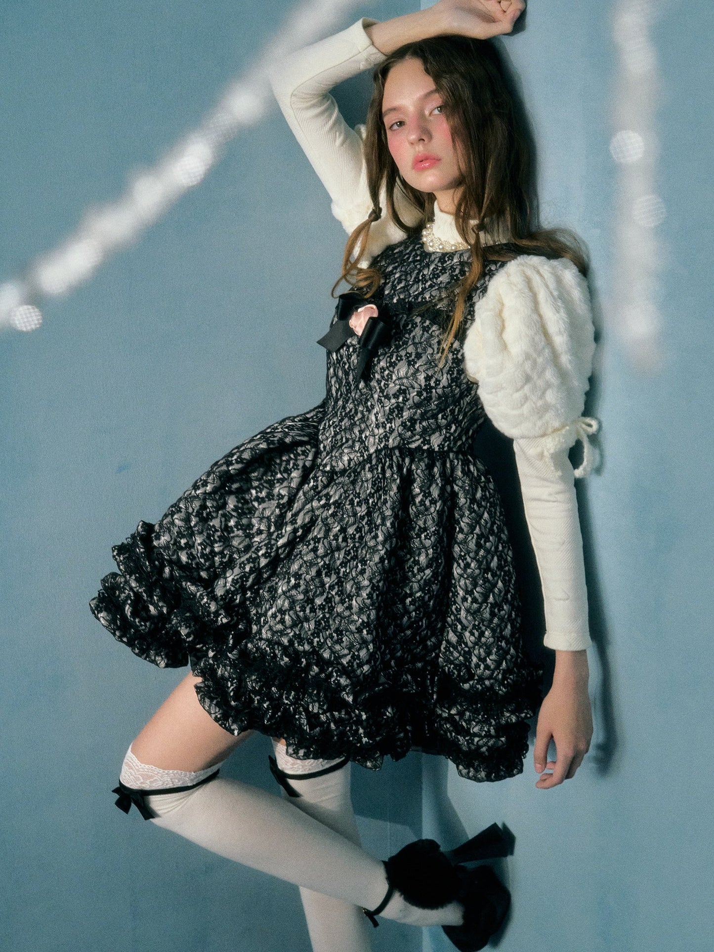 레이스 퀼팅 보우 플라워 브로치 선드레스 &amp; 퍼프 슬리브 탑