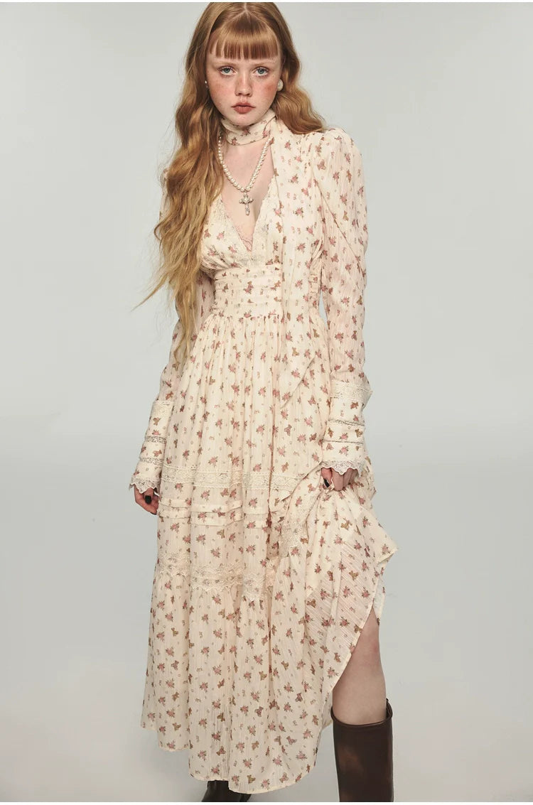 Bear Floral Lace Waist-cinching V-neck Midi Dress