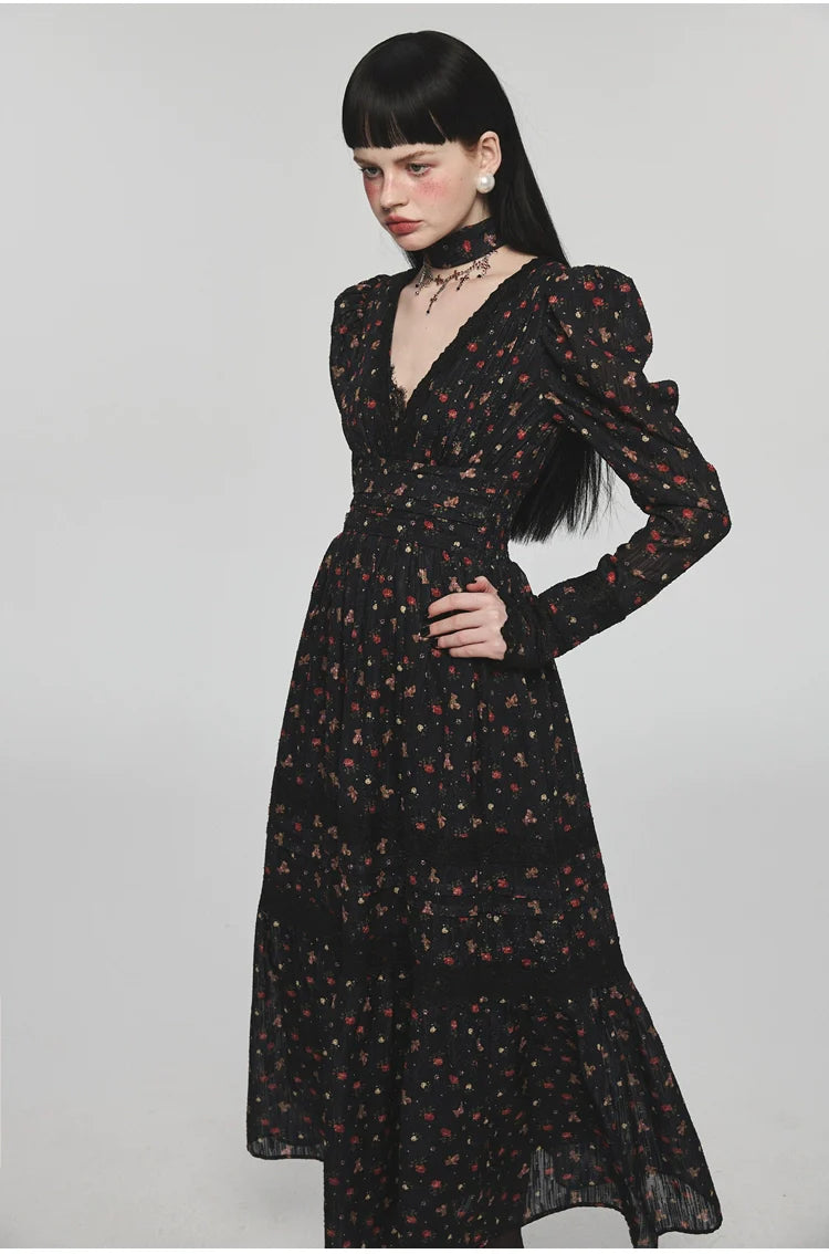 Bear Floral Lace Waist-cinching V-neck Midi Dress