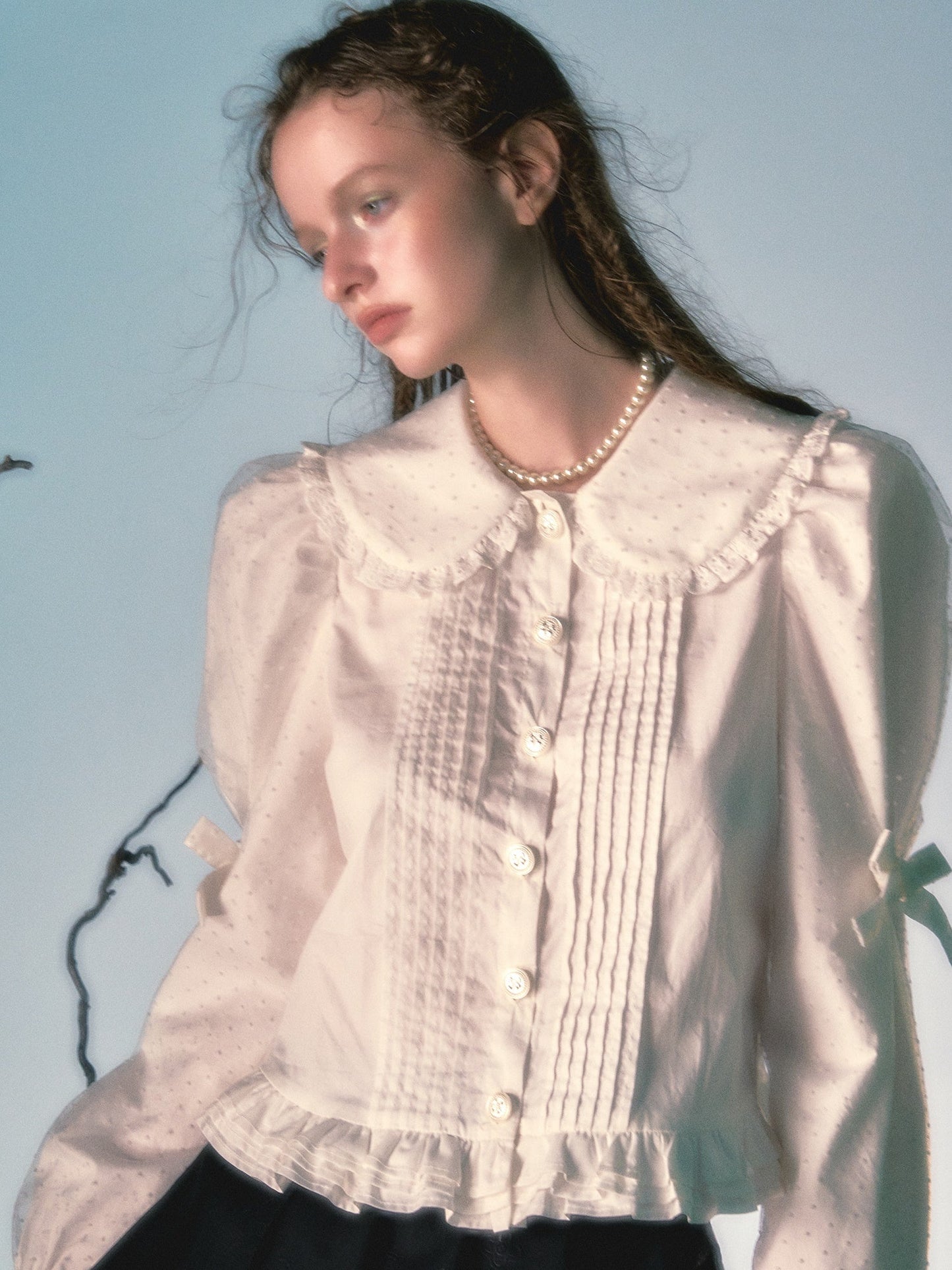 메쉬 패치워크 인형 칼라 퍼프 슬리브 셔츠 