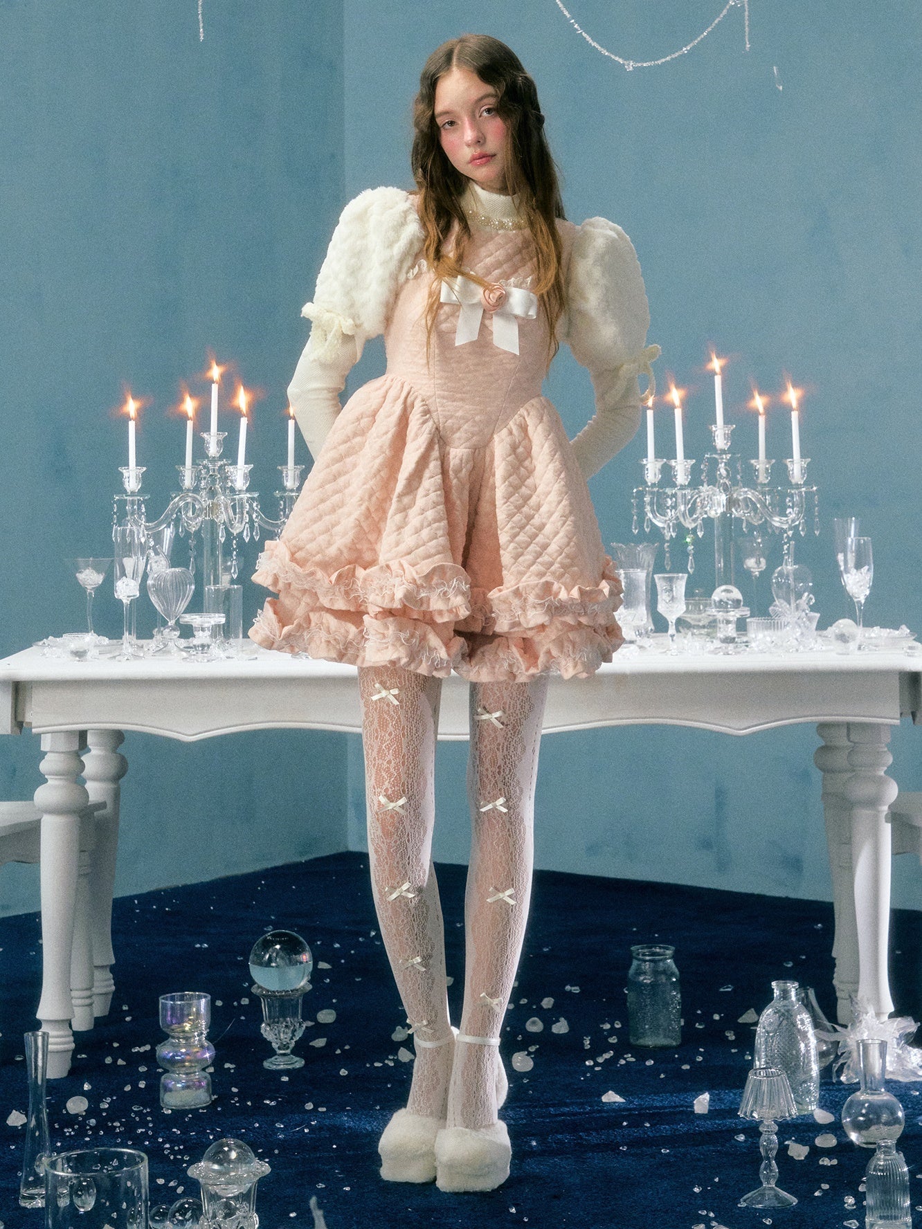 레이스 퀼팅 보우 플라워 브로치 선드레스 &amp; 퍼프 슬리브 탑